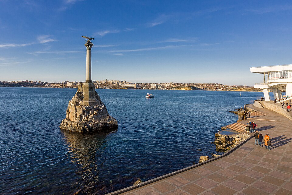 Monument to the Sunken Ships : Sevastopol Bay , Leninsky district, Sevastopol