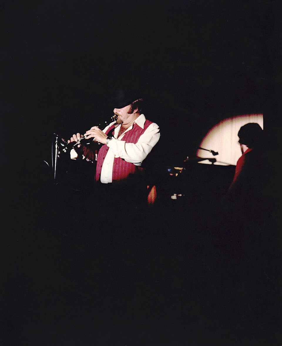 w:Acker Bilk performing Live In The Clarence Ballroom during the 1960s (formerly The Duke Of Clarence Assembly Rooms).