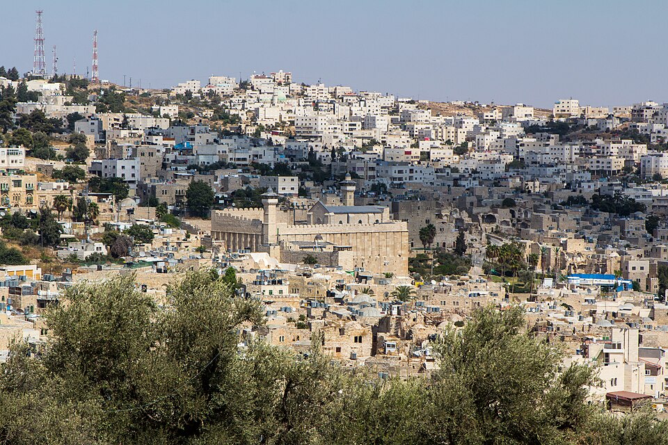 Breaking the Silence Hebron tour, August 28, 2015. Hebron and the Cave of the Patriarchs. This is what it's all about. It's quite lovely, really, shame…