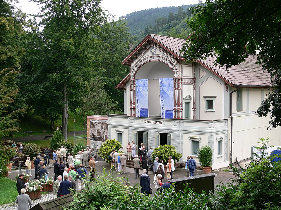 Bad Wildbad, Landkreis Calw, Baden-Württemberg: Kurtheater vor einer Vorstellung des Festivals "Rossini in Wildbad" 2008