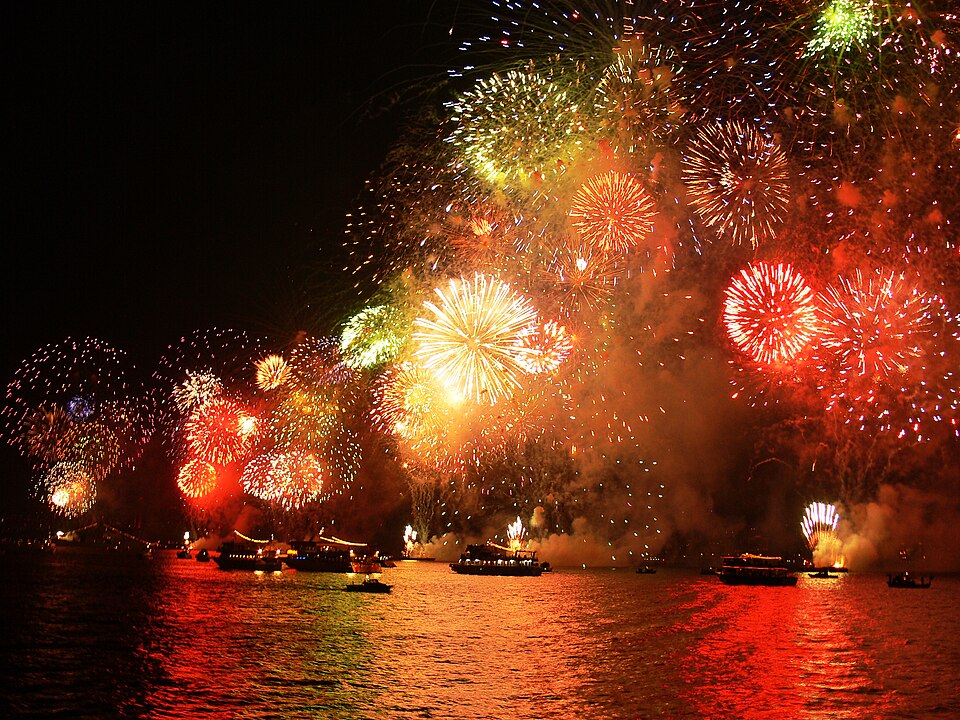 2007 Republic Day Celebrations on the Bosporus (Istanbul, Turkey)