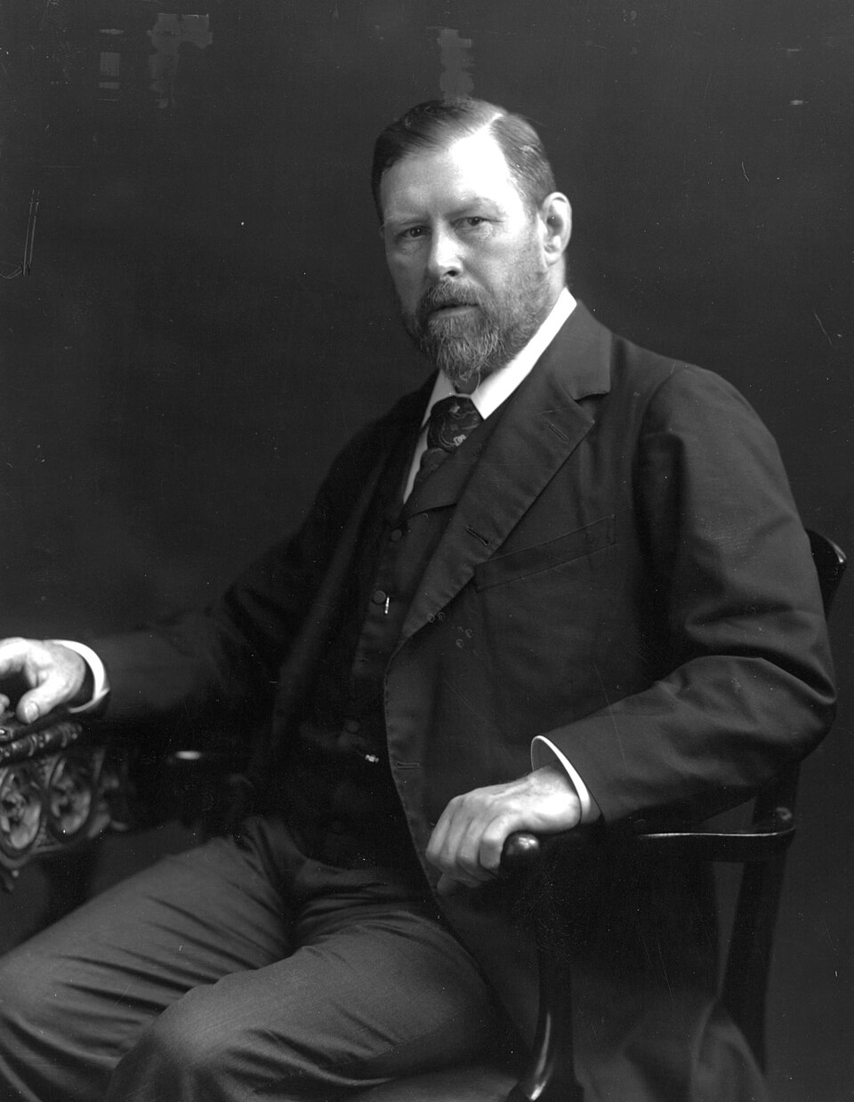 Bram Stoker (1847-1912), novelist born in Ireland, author of "Dracula"