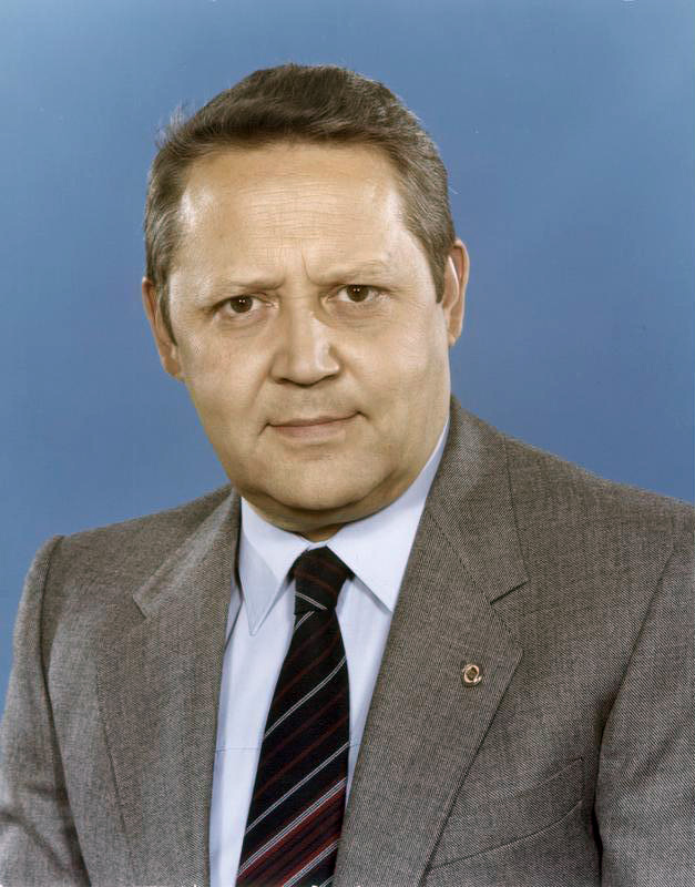 For documentary purposes the German Federal Archive often retained the original image captions , which may be erroneous, biased, obsolete or politically…