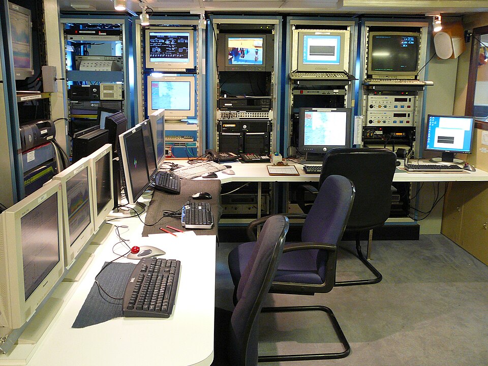 The computer lab on board the of the research vessel Southern Surveyor