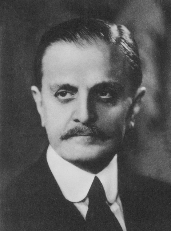 Portrait image of Carlos Saavedra Lamas at [1] .