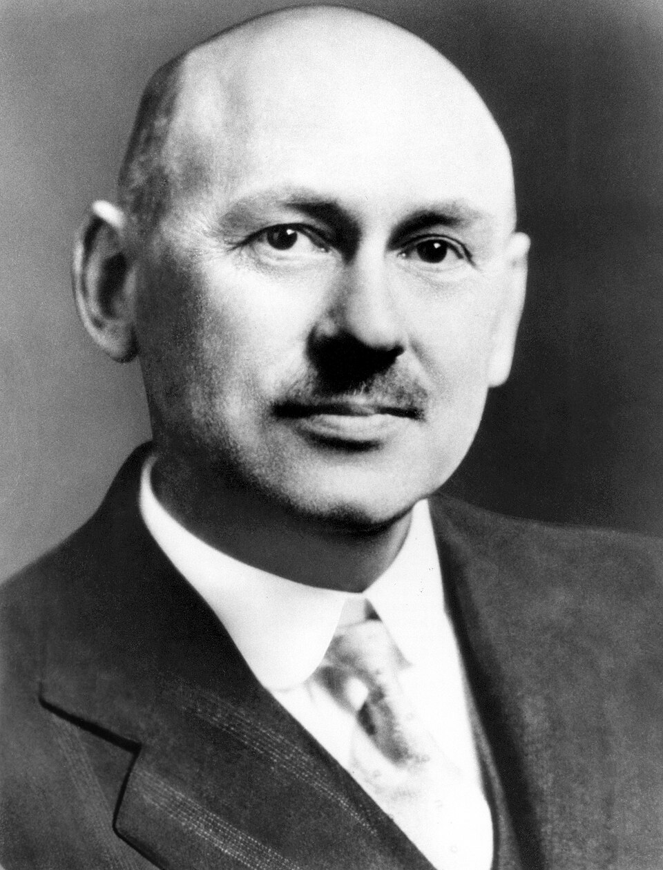 Dr. Robert Hutchings Goddard (1882-1945) Dr. Goddard has been recognized as the father of American rocketry and as one of the pioneers in the theoretical…