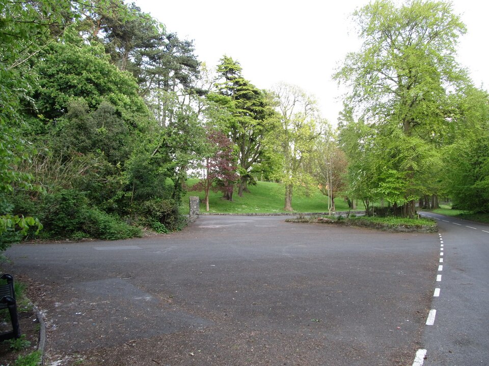 Entrance to Glencairn Park from Glencairn Road