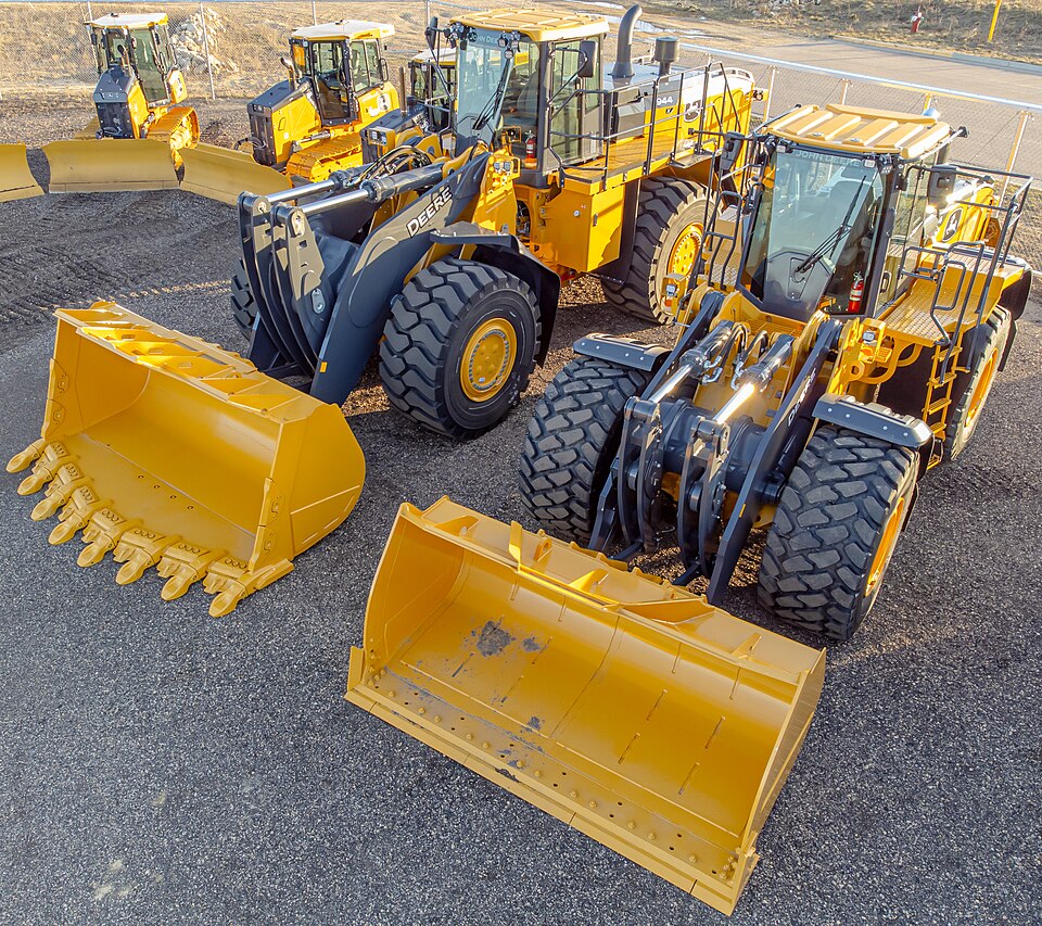 Front end loader
