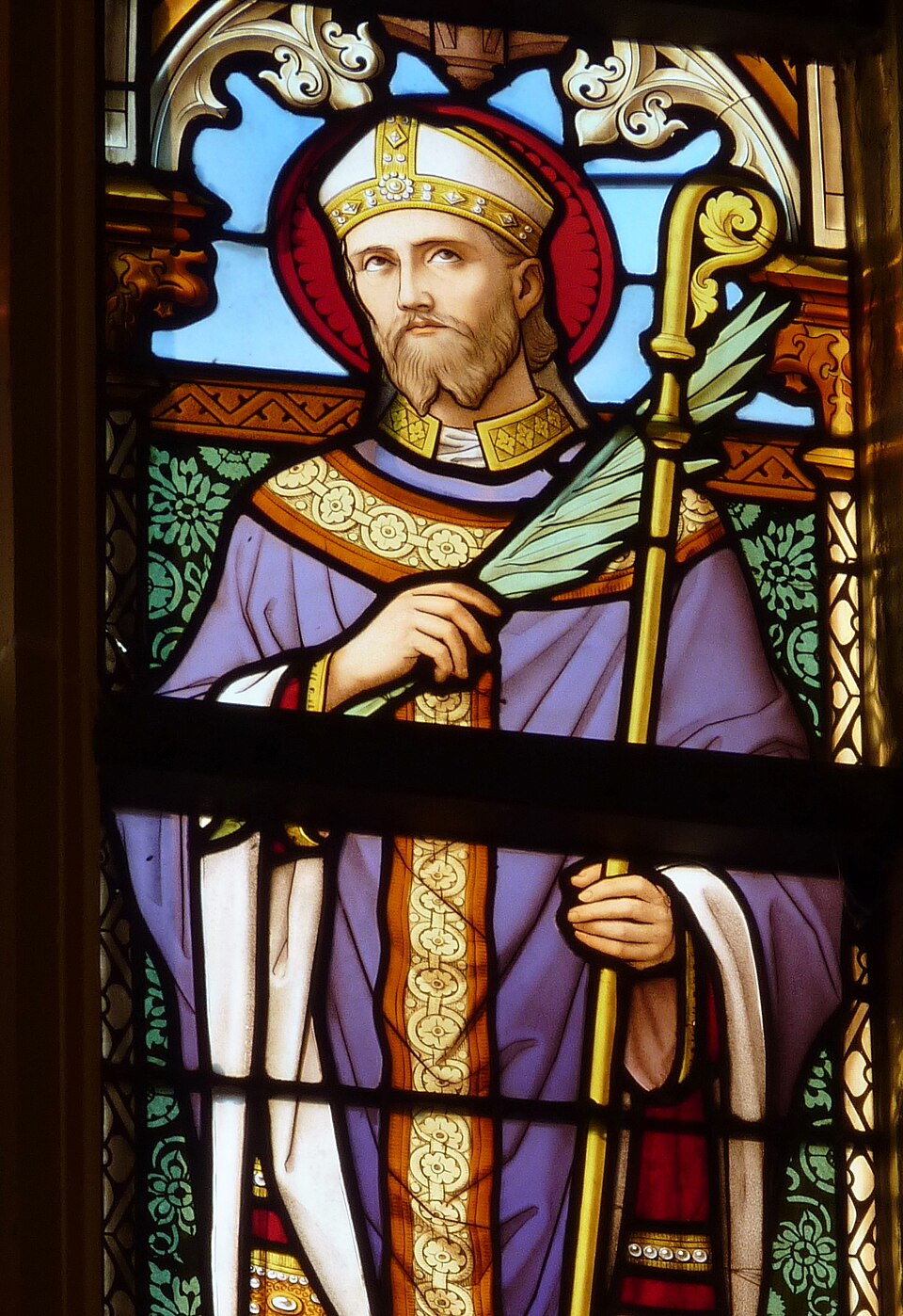 Bleiglasfenster in der Liebfrauenbasilika in Tongeren in der Provinz Limburg (Belgien) mit der Darstellung des Herzen Jesu; Ausschnitt (rechts): hl. Everigisil