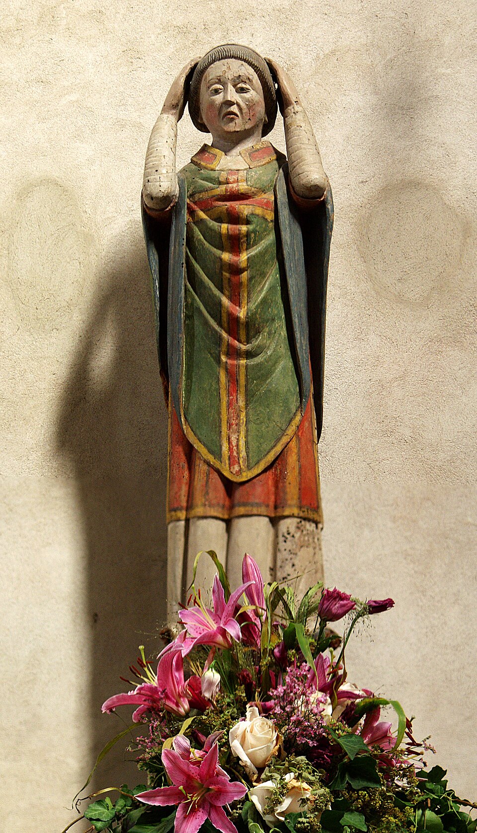 Statue of St. Eliphius ( Élophe , Éliphe or Alophe ) in the church Groß St. Martin , Cologne. Created in the middle of the 12th century or later