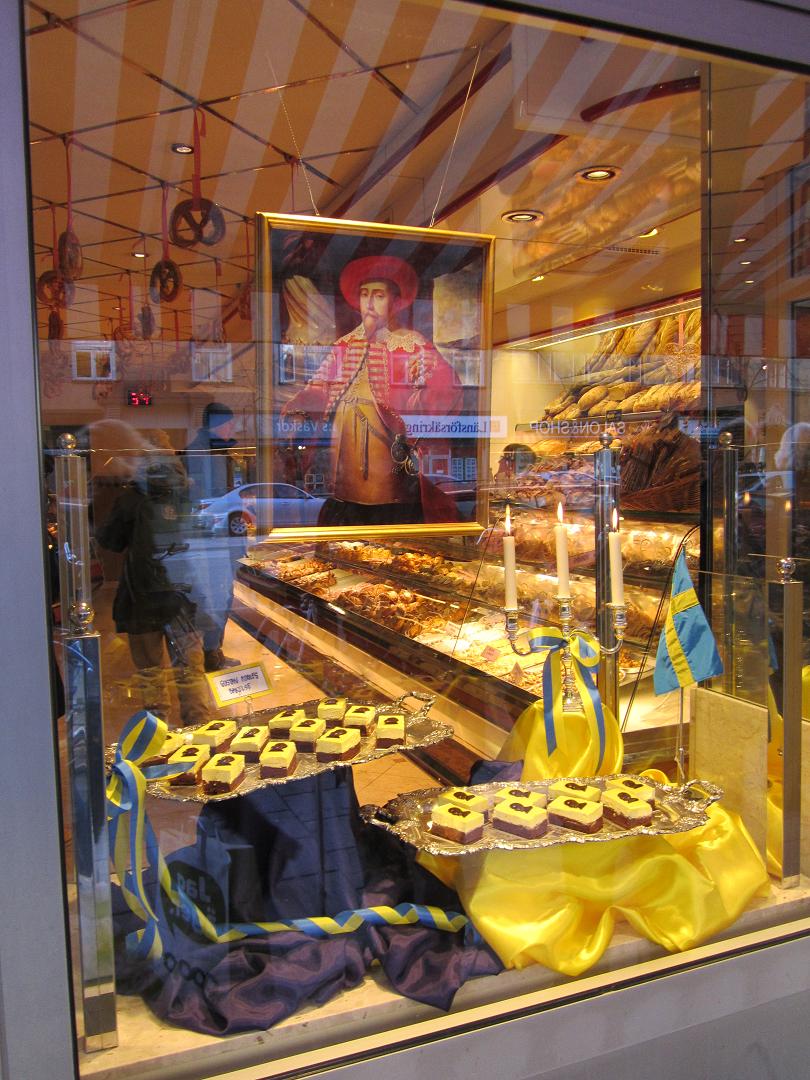 Window dressing on Gustav Adolph Day Place: Gunnarssons, Götgatan, Stockholm, Sweden