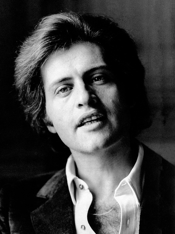 Portrait of American-born French singer Joe Dassin.