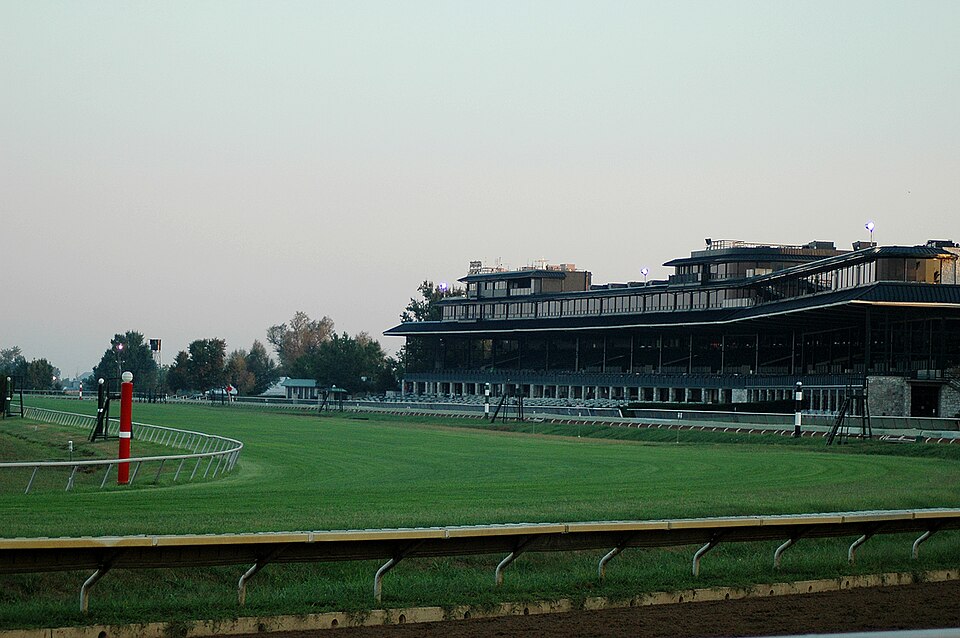 Keeneland Race Course in the early morning taken with Nikon D70