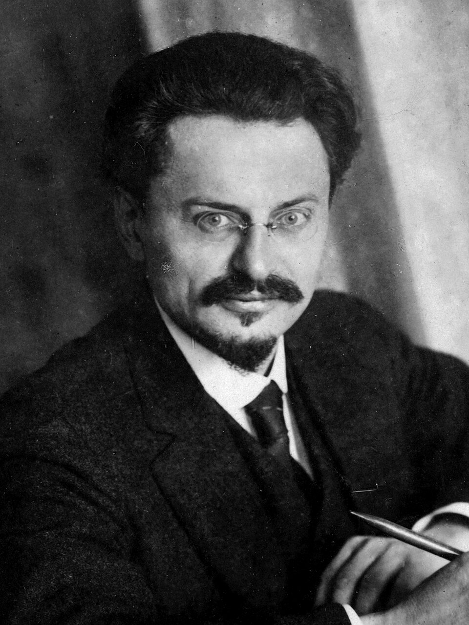 Leon Trotsky in 1918