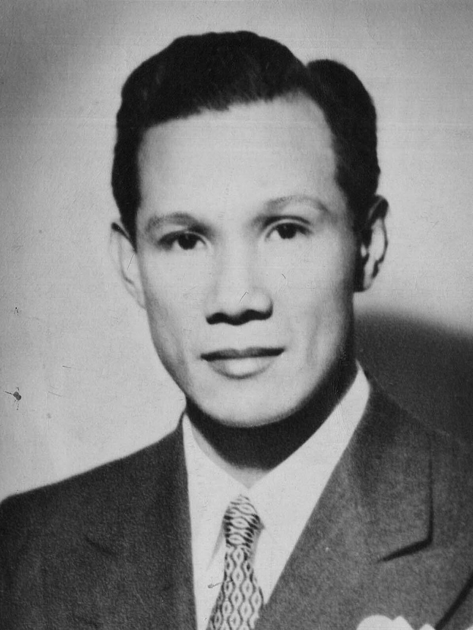 Photo courtesy of the National Library of the Philippines.