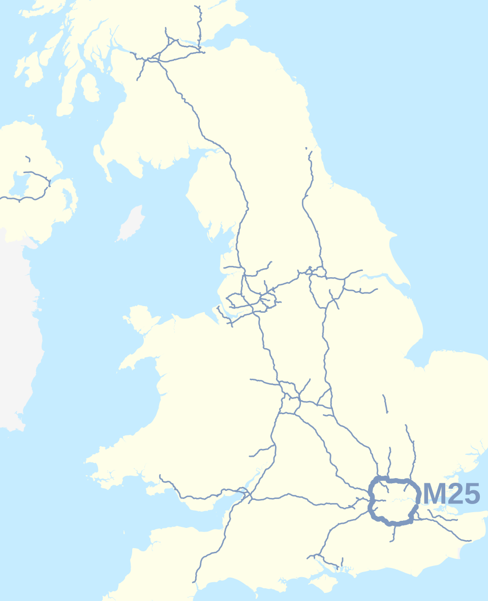 The M25 motorway of Great Britain highlighted against the motorways of the United Kingdom in 2016. Equirectangular map projection on WGS 84 datum.
