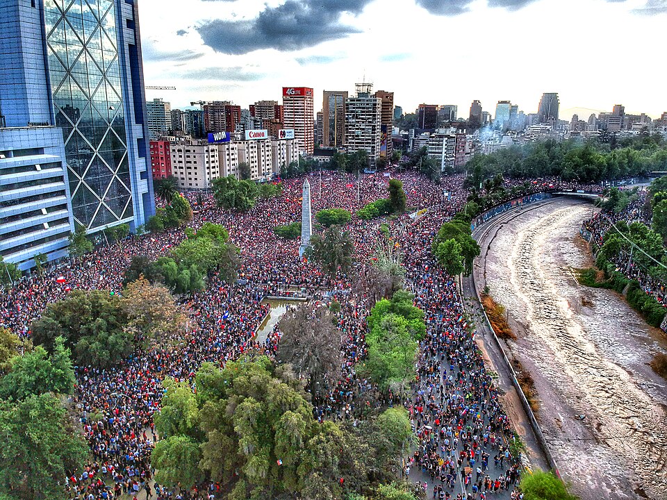 View of the protest towards Plaza Baquedano