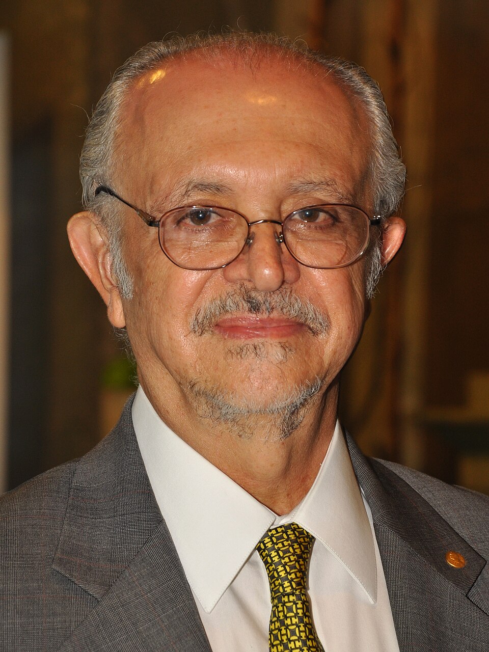 Mario Molina , at the Nobel Laurate Globalsymposium 2011, at Vetenskapsakademien in Stockholm, discussing climate change