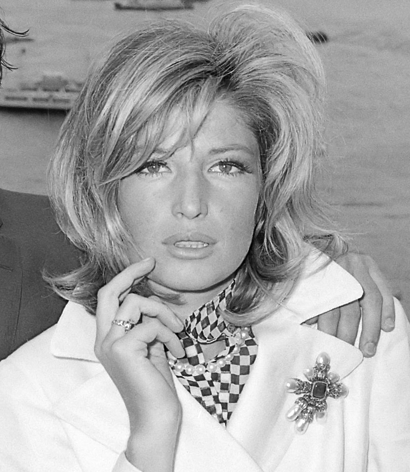"Modesty Blaise" film van Amerikaan Joseph Losey. Filmopnamen te Amsterdam. Monica Vitti en tegenspeler Terence Stamp 12 juli 1965