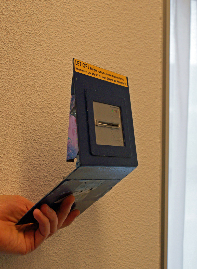 Example of a card skimming device
