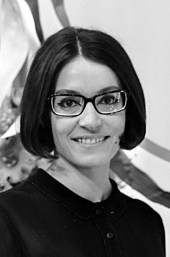 Nana Mouskouri at Caterina Valente show. 3 juni 1966