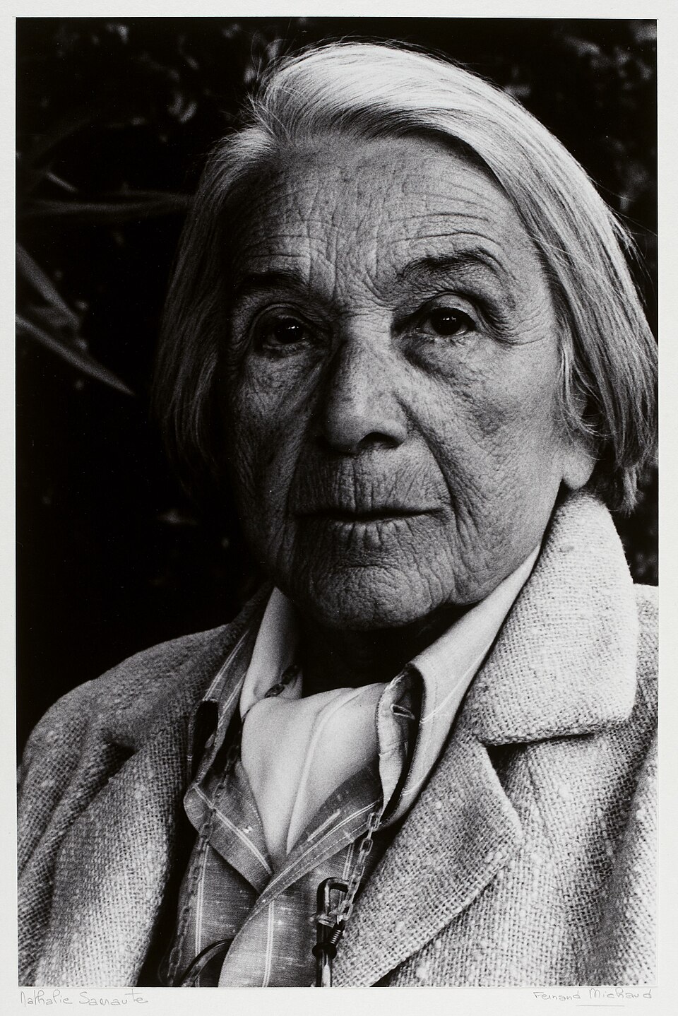 Sujet : Sarraute, Nathalie (1900-1999) -- Portraits Sarraute, Nathalie (1900-1999) Festival d'Avignon (40 ; 1986) Appartient à l’ensemble documentaire :…