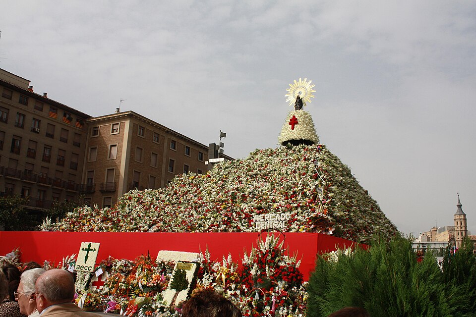 Ofrenda Floral a la Virgen del Pilar, realizada el 12 de octubre en Zaragoza, en una foto tomada el 13 de octubre de 2008. La ofrenda se mantiene durante…