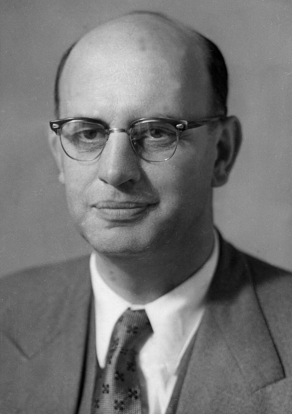 Pieter Botha (1916 – 2006), prime minister of South Africa from 1978 to 1984 and state president from 1984 to 1989.