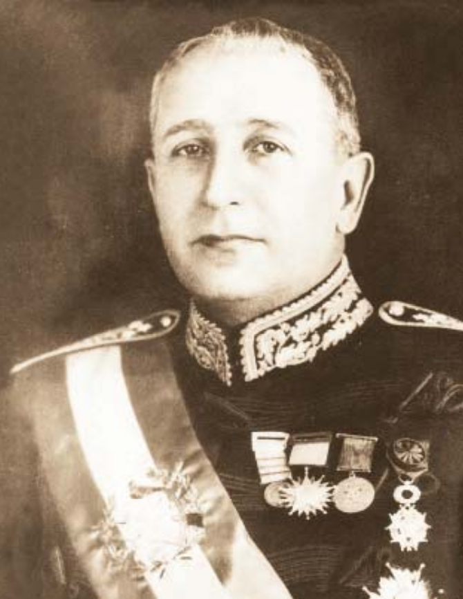 Dictador Jorge Ubico Castañeda, fotografía oficial.