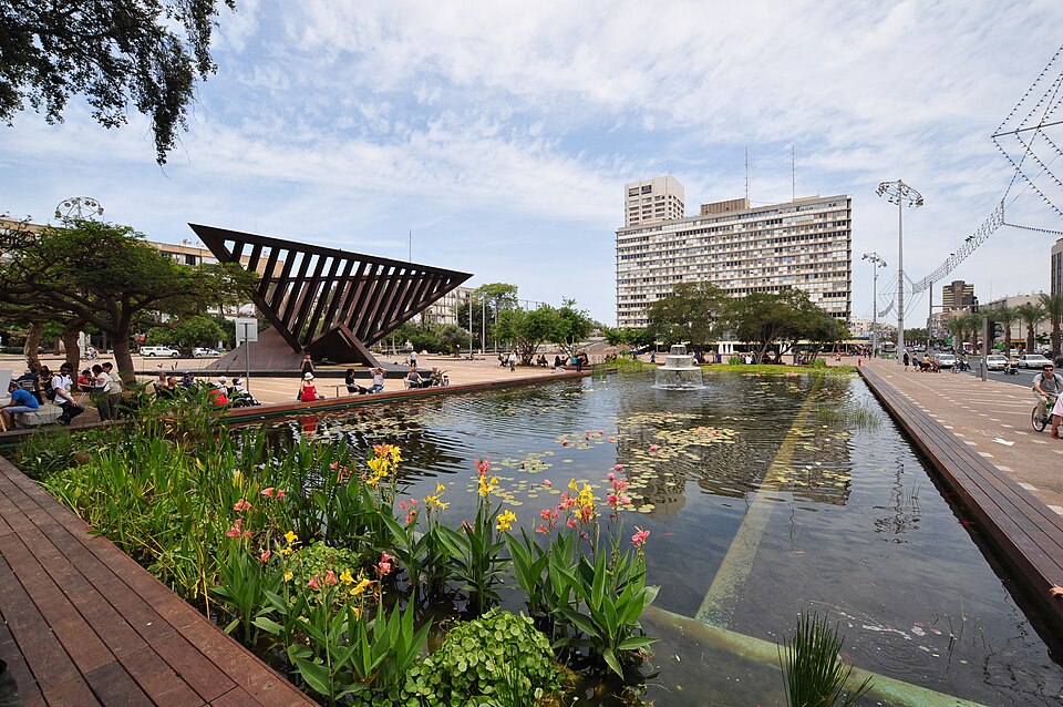 Rabin Square ecologic pool and Holocaust Memorial after renovation. In the back: Tel Aviv-Yafo City Hall.