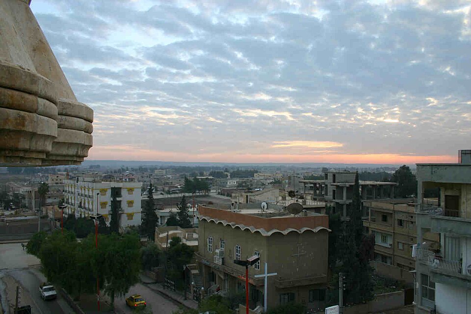 Sunset over the Rooftops Many more images of Raqqa from 2003 are available using the following links: Part 1 Part 2 Beeing the creator of this work I hereby…