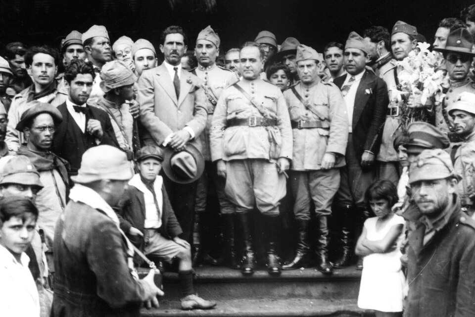 Getúlio Vargas (center) and his followers pictured by Claro Jansson during their short stay in Itararé ( São Paulo ) on the way to Rio de Janeiro after the…