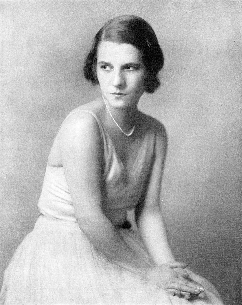 Photograph of actress Ruth Gordon Caption reads as follows: Miss Gordon, last seen in S. N. Behrman's "Serena Blandish," has gone to the Theatre Guild for…