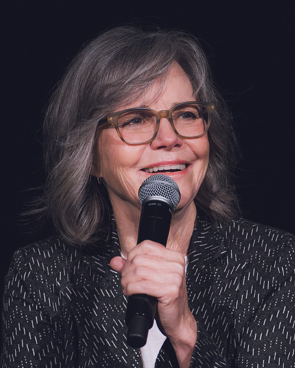 Sally Field speaking at Grauman's Egyptian Theatre about Norma Rae .