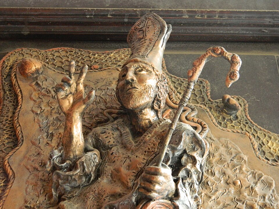 Cattedrale di San Gerardo (Potenza) - Particolare di San Gerardo sul portone d'ingresso