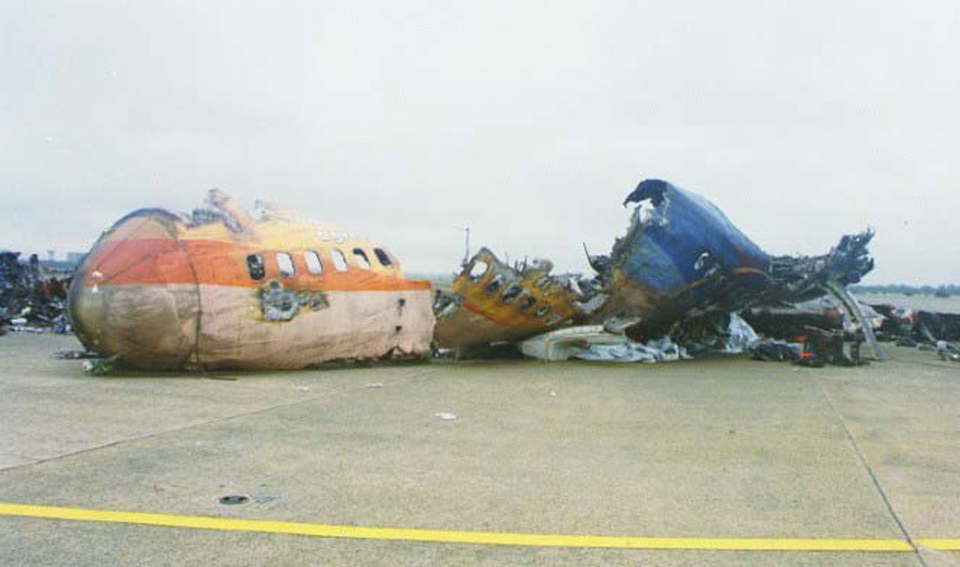 Flight 006 collided with the construction equipment that was parked on a closed runway, killing 83 of the 179 onboard and injuring a further 71 people.