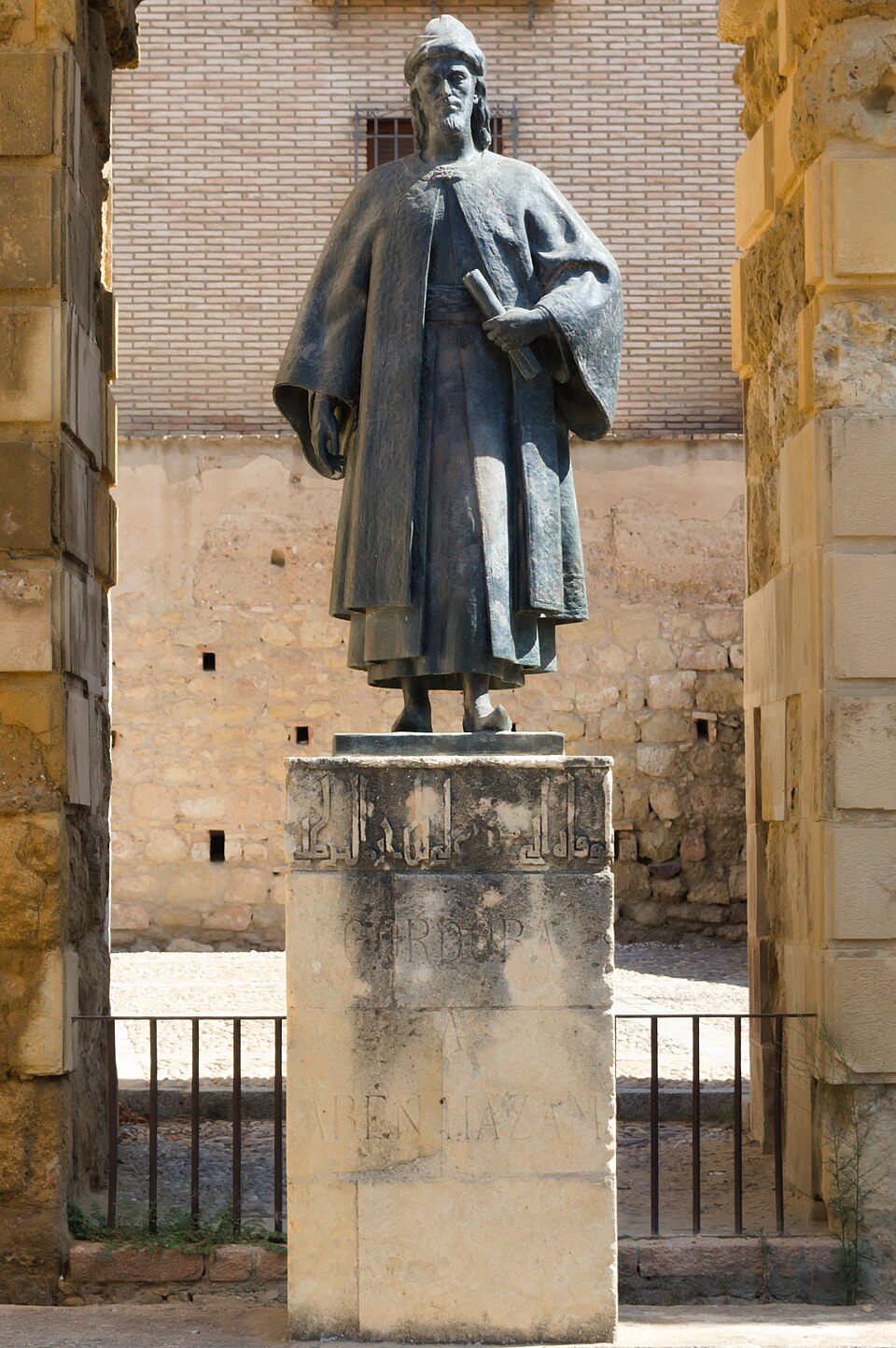 Statue of Abén Házam (Ibn Hazm) in Córdoba, Spain.