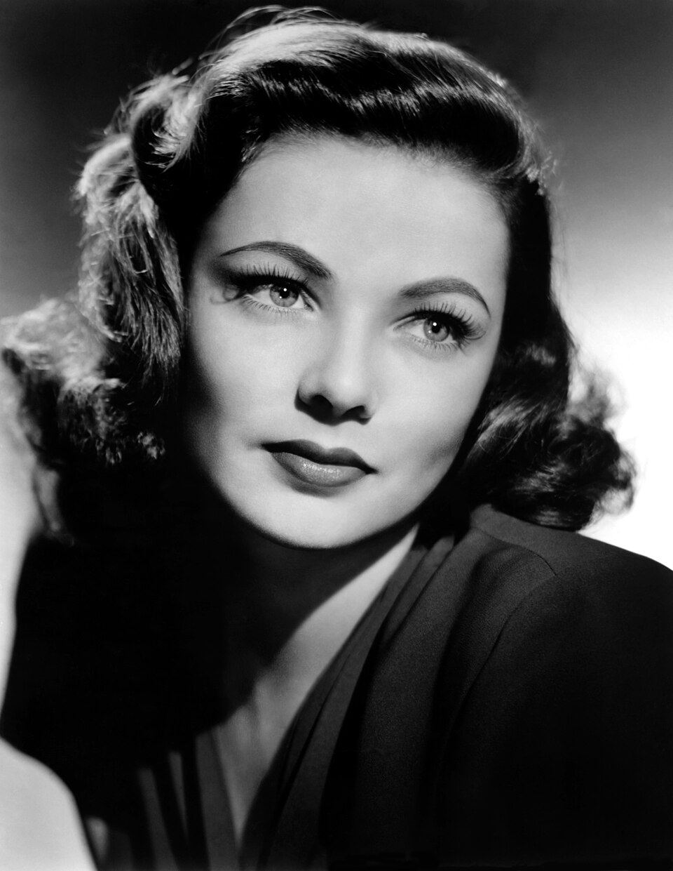 Promotional photograph of actress Gene Tierney (Early 1940's)