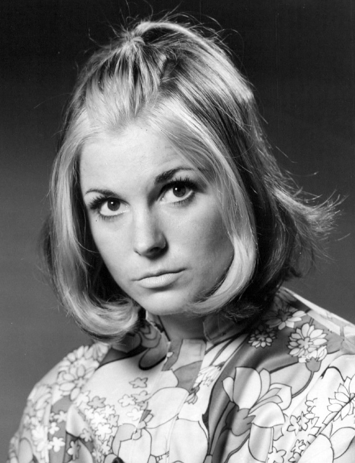 Publicity photo of Susan Saint James from the television program The Name of the Game , where she was a regular cast member.