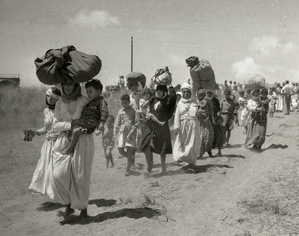 Palestinians from Tantura are expelled to Jordan, June 1948. [1]